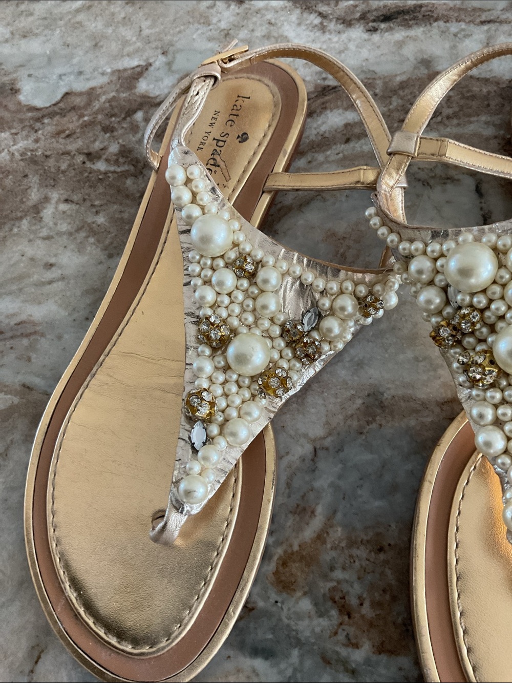 Kate Spade sandals, gold, embellished, right shoe is missing a pearl, size 8.5 - Picture 3 of 6
